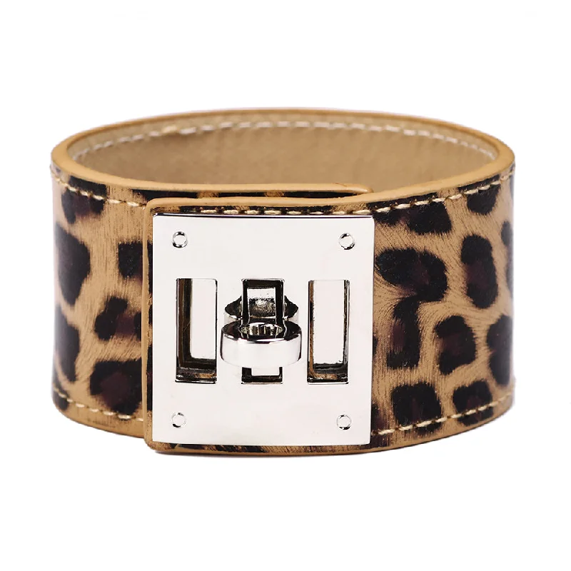 QNW2486-Leopard