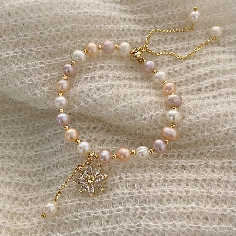 Zircon Flower Freshwater Pearl Bracelet