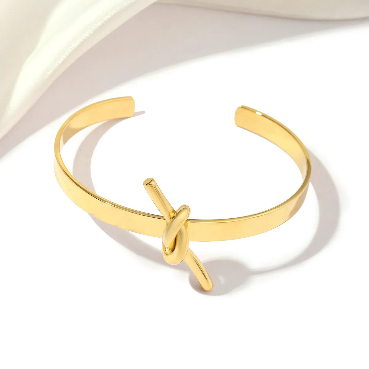 fashion bracelets for women-Stainless Steel 18K Gold Plated Simple Style Streetwear Solid Color Bracelets