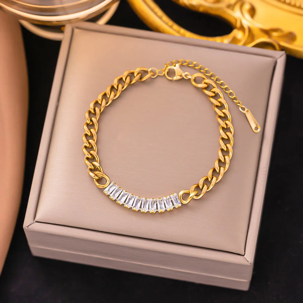 trendy bangles for women-Simple Style Geometric Titanium Steel Inlay Rhinestones 18k Gold Plated Bracelets