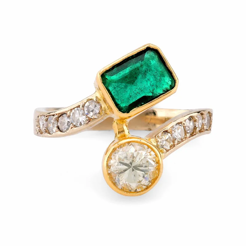 cocktail rings for women-Vintage Emerald Diamond 18K Yellow Gold Bypass Ring