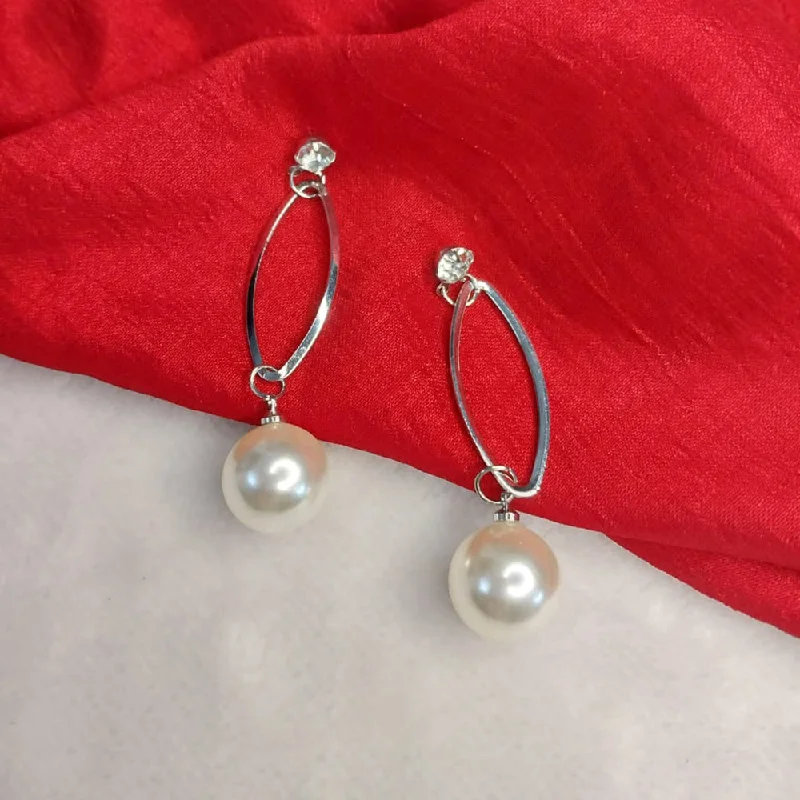 chic earrings for women-Lucentarts Jewellery Silver Plated Dangler Earrings