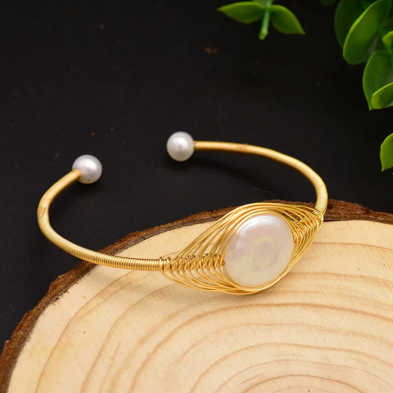 Eye Winding Bracelet