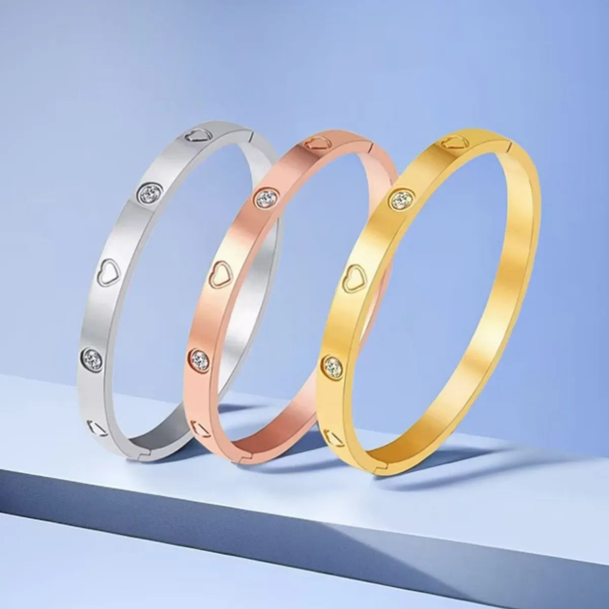 trendy bangles for women-Simple Style Heart Shape Titanium Steel Plating Inlay Zircon Gold Plated Bangle