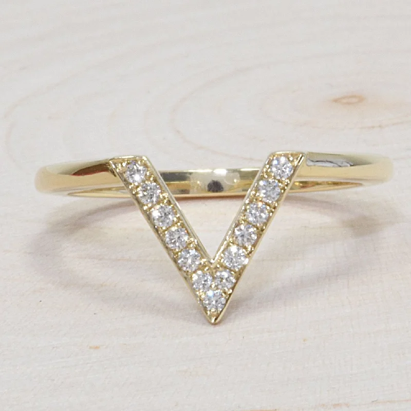 rose gold engagement rings for women-14k Yellow Gold Ladies Triangle Diamond Wedding Band