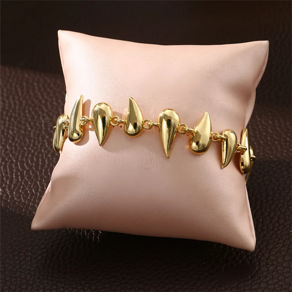 fashion bangles for women-Simple Style Oversized Water Droplets Solid Color Alloy Wholesale Bracelets